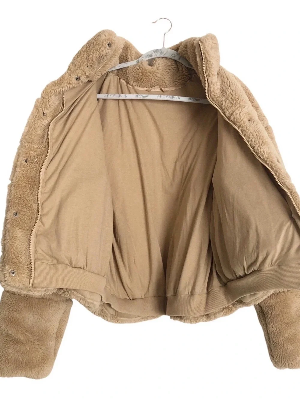 Alo Yoga Sherpa Snow Angel Puffer Camel EUC barely worn